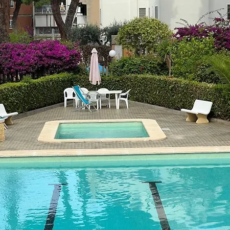 La Casetta Di Chloe Con Piscina Santa Marinella